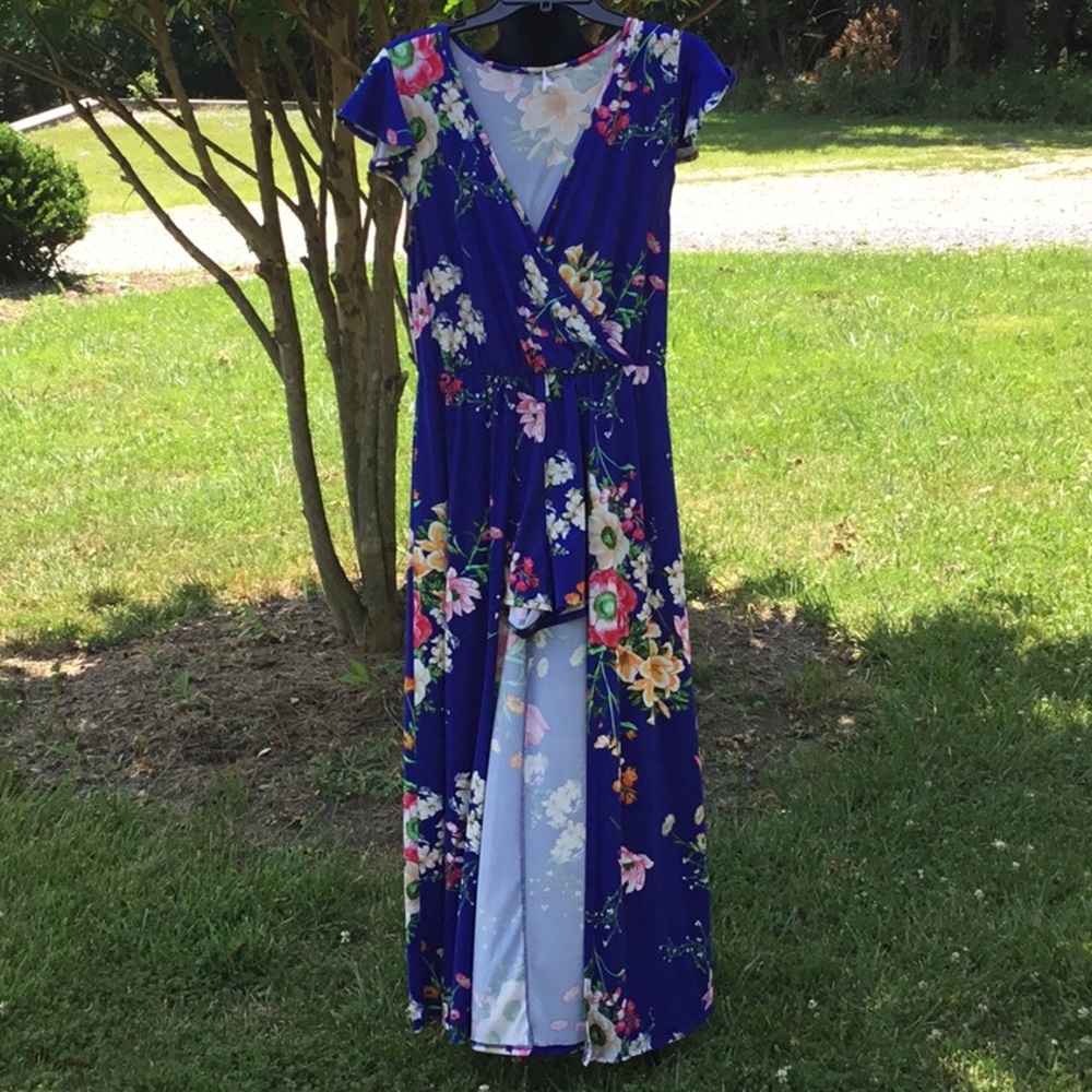 Women’s Blue Ruffled Sleeve Flowered Romper with Drape